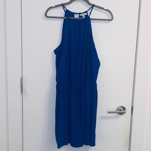 Sleeveless waist cinched dress